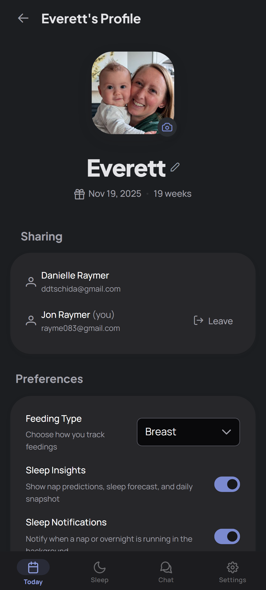 LunaLog caregiver sharing screen in dark mode